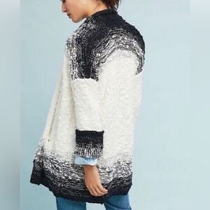 Akemi + Kin | Anthropologie Ombré Black and Cream Knit Open-Front Sweater Size M